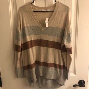 Gray and Tan V-neck Loft Sweater, size Small